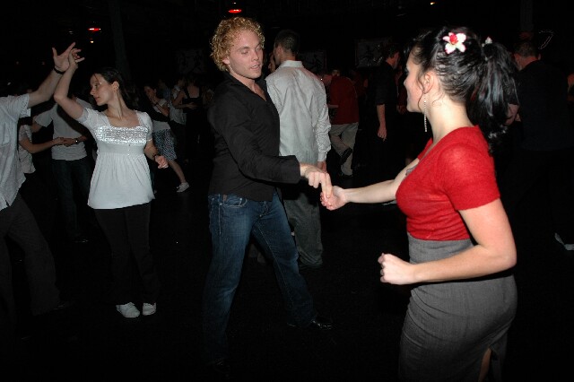 min 2007 11 10 fous swing 433